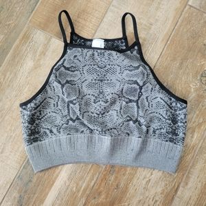 [NEW] Nikibiki Crop top